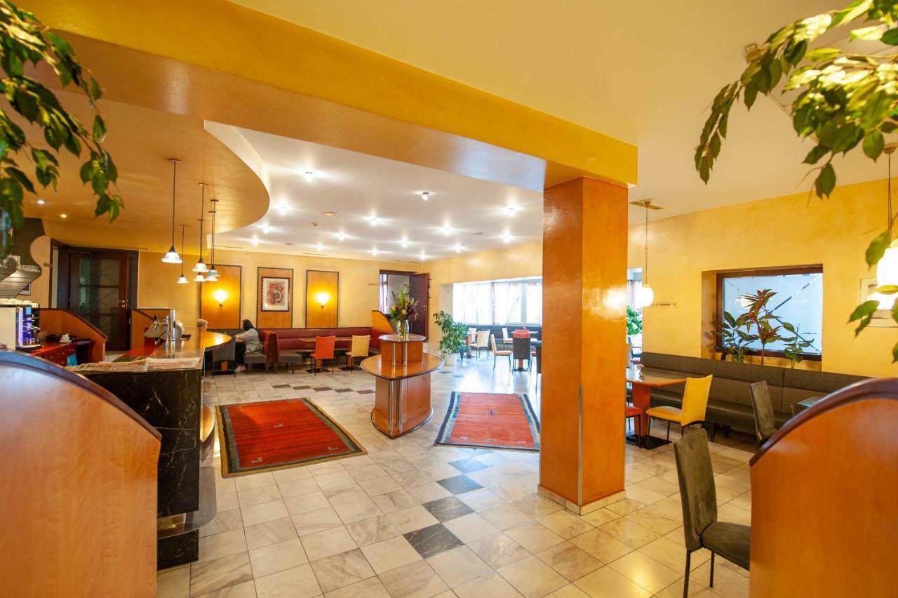 Hotel Rokohof Klagenfurt am Woerthersee Bagian luar foto